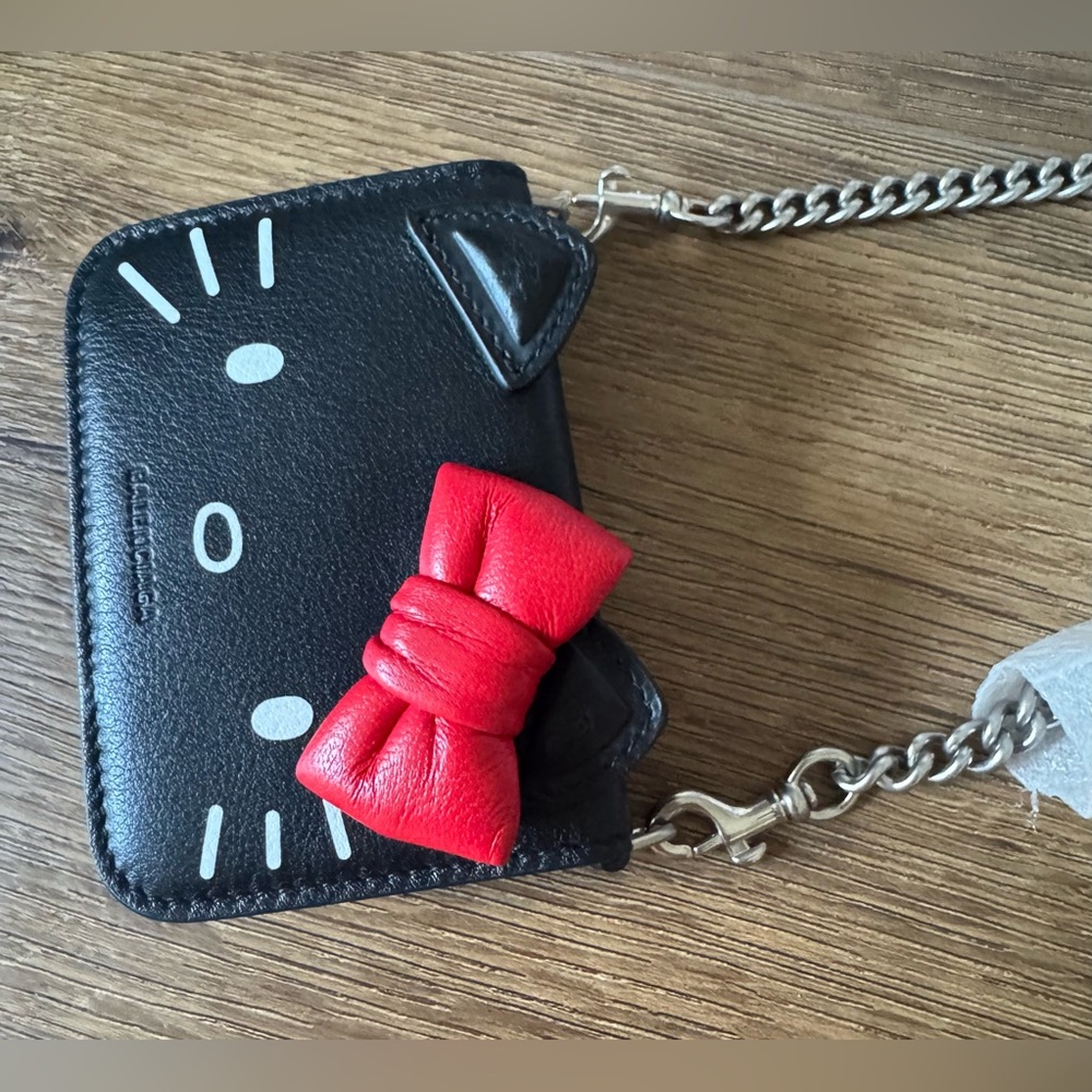 BALENCIAGA-AUTHENTIC (NWT) Hello Kitty Black Leather Mini Wallet on a Chain - Picture 3 of 17